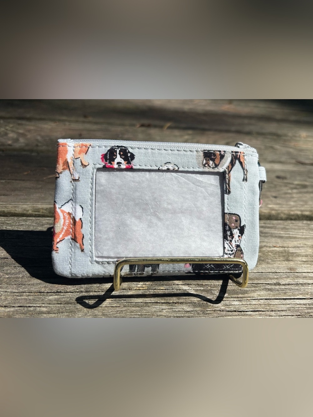 Vera Bradley Zip ID Case in the popular "Dog Show" NWT - Picture 2 of 9